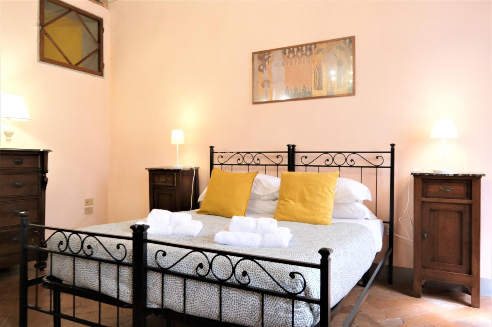 Wine Apartments Florence Pomino Bagian luar foto