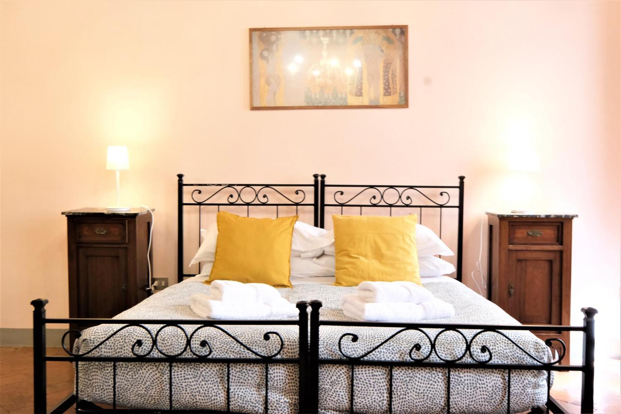 Wine Apartments Florence Pomino Bagian luar foto